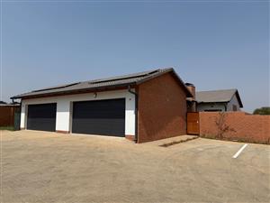 Townhouse For Sale in Rietvalleirand