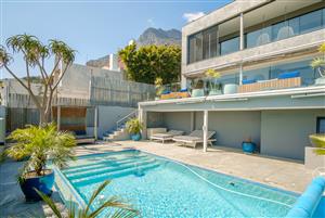 Lux White Villa Camps Bay