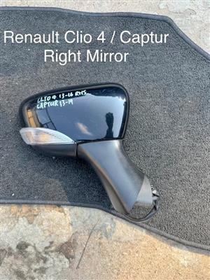 Renault Clio 4 / Captur Right Mirror