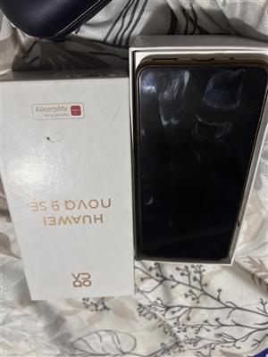 1 x Huawei nova 9 SE