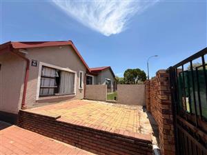 House For Sale in Kempton Park West