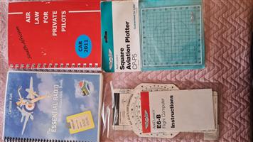 Selling a complete aviation training kit in unused/new condition. Everything has