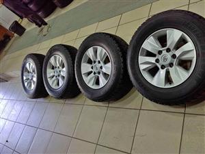 17inch Gd6 rims and tyres available