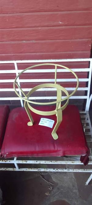 Flower pot plant stand.