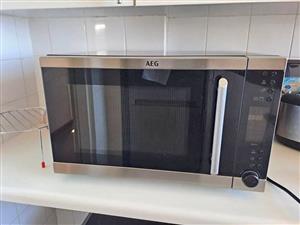 30L Microwave with Grill – MFG3026S-M