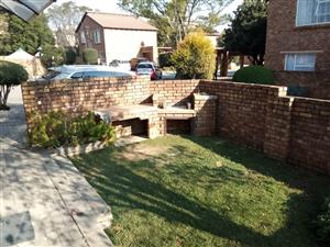Townhouse Rental Monthly in Wilgeheuwel & Ext