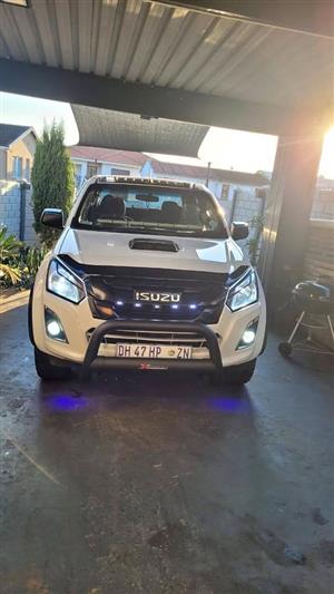 2021 Isuzu gen6 dmax double cab