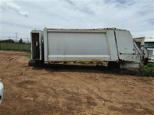 HAIL 5000, Compactor and Tailgate