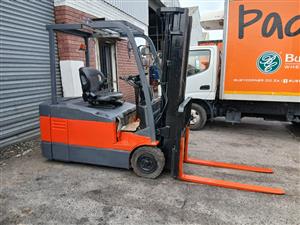 Toyota 7series electric forklift
