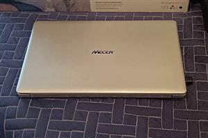 Mecer laptop with laptop bag