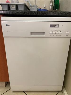 LG Dishwasher in Excellent condition!!! 
