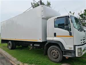 2012 Isuzu FTR850 Freight carrier