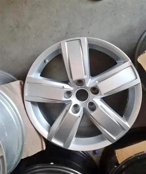 18inch VW Amarok original mag to use for spare wheel 