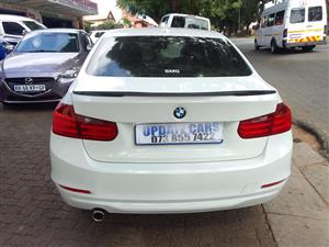 2015 BMW 3Series 320d F30 Auto Sport Line white color Sunroof 135000km 