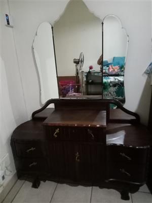 Vintage dressing table