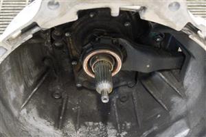 TOYOTA TACOMA HILUX SURF 2.4L DIESEL 2L-TE 2L 4X4 GETRIEBE GEARBOX