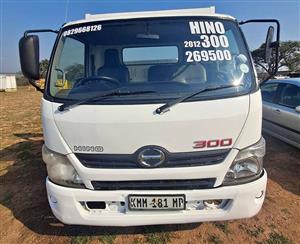 Hino 300 2012