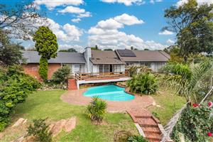 4 Bedroom House + Flatlet and Pool Live Non Distressed Auction Bidding From R1 495 000