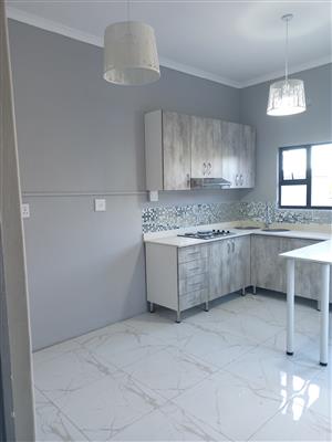 Classy, Modern Large 1 Bed Room To Let