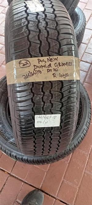 2x Dunlop Grantrek AT30 As New