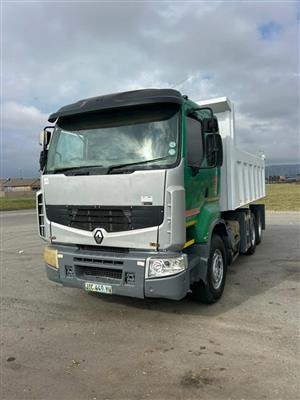 2014 Renault 440 DXi - 10 cube tipper