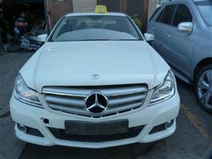 Mercedes C200 CGI W204 2.0 AT 271 White - 2011 SPARESBOYZ STRIPPING FOR SPARES