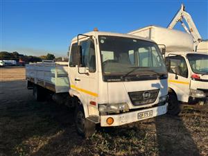 2012 Nissan UD 60 6 ton with cage body
