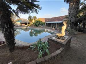 Family Entertainers' Dream 4 bedroom house