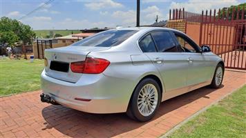 2015 BMW F30 320di 
