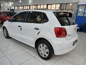 2012 vw polo 6 1.6
White
Manual 
82000km