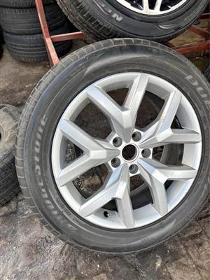 Volkswagen Amarock 19” Mag Rim (With Used Tyre)