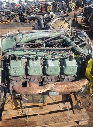 MERCEDES BENZ 422 ENGINE. EXCELLENT CONDITION