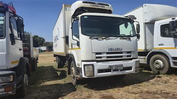 2012 Isuzu FTR850 Manual 8 ton refrigerator body