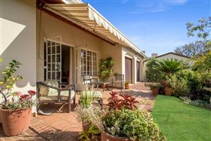 Over 50s Lifestyle Living at the Sought After Merrow Down Country Club