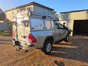 TENT CANOPY for a Hilux Extra Cab Raider AT (2018) and LIFTING SYSTEM