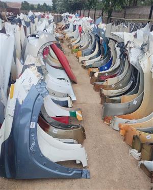 Mitsubishi Triton fender