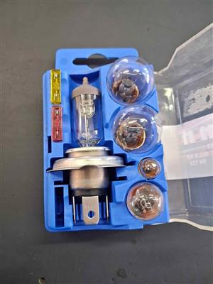 H4 12v bulb kit with fuses