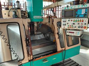 DAHLIH Milling machine with 4Th Axis for sale