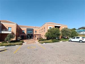 Constantia Kloof Office Space To Let – 687m² in Valley View Office Park