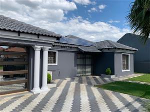 House For Sale in Karenpark