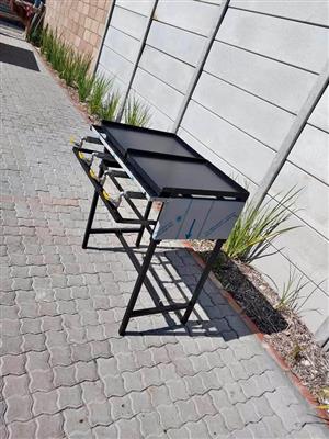 Gas 4burner  flat top We also do flame Grillers and stoves.