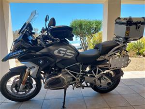 FOR SALE: 2020 BMW 1250GS Motorbike