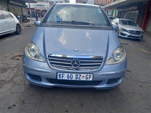 2007 MERCEDES BENZ A170 PETROL,  AUTOMATIC TRANSMISSION,125000KM