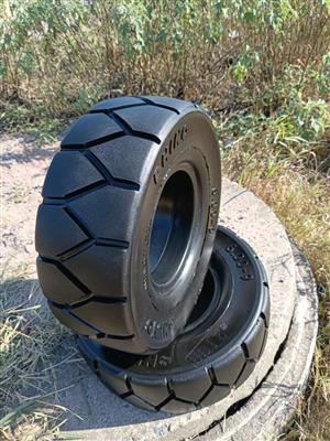 Selling Solid Forklifts Tyres