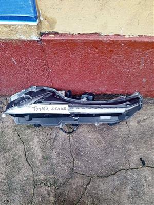 Toyota Lexus headlight Right side
