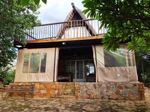 Utopia Nature Estate - Charming 1-Bedroom  Bed & Breakfast or Weekend Getaway!