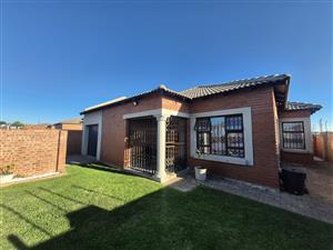 Elegant 4-Bedroom Family Home in a Secure Complex