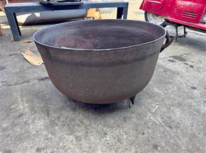 Very Large Cast Iron - “Soap Pot”  Size: 900mm x 780mm x 480mm 