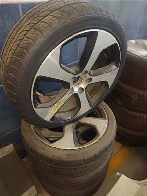 Volkswagen 225/40 R18 second-hand tyres and rims for sale
