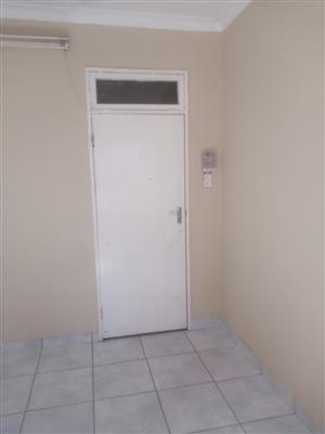 Big bedroom to rent / let in Gresswold